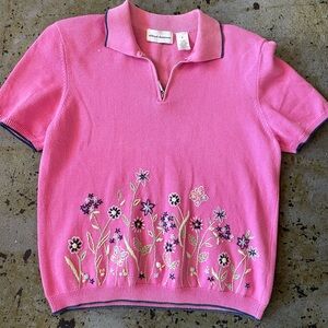Alfred Dunner Vintage Pink Floral Embroidered Top with Zipper Detail Size Medium